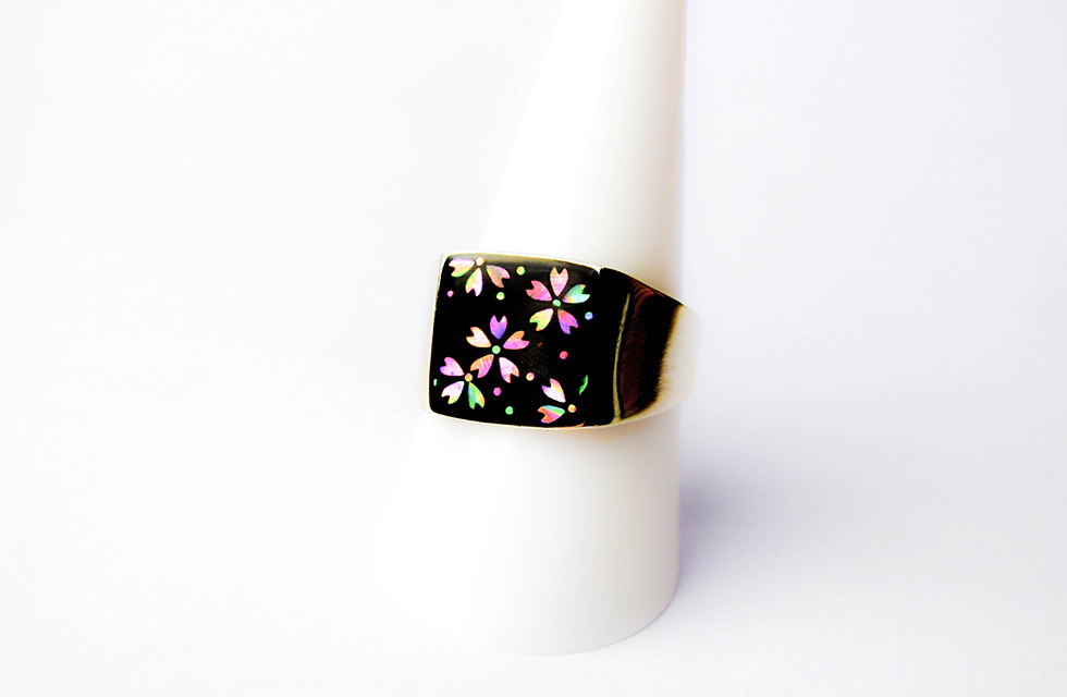 Ring